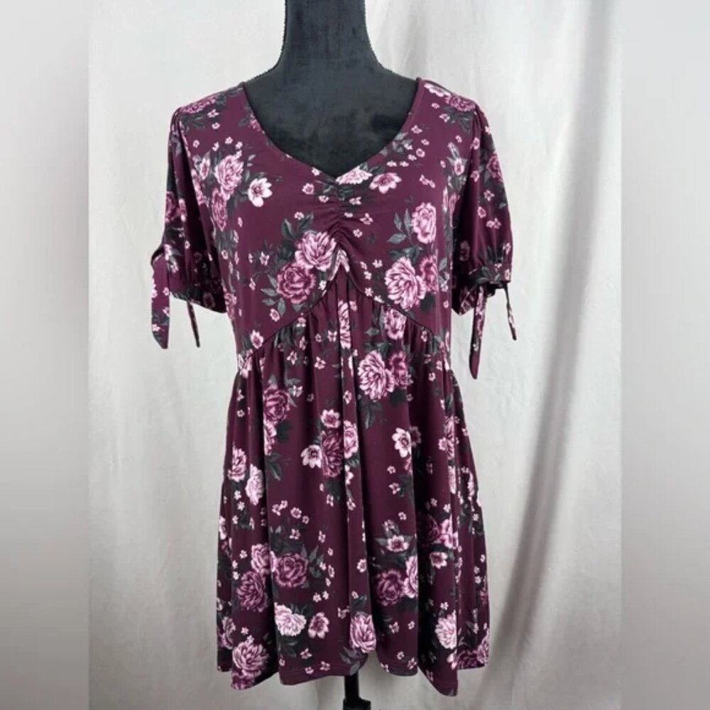 Torrid Burgundy Floral Babydoll Top – Size 1X – Tie Sleeves